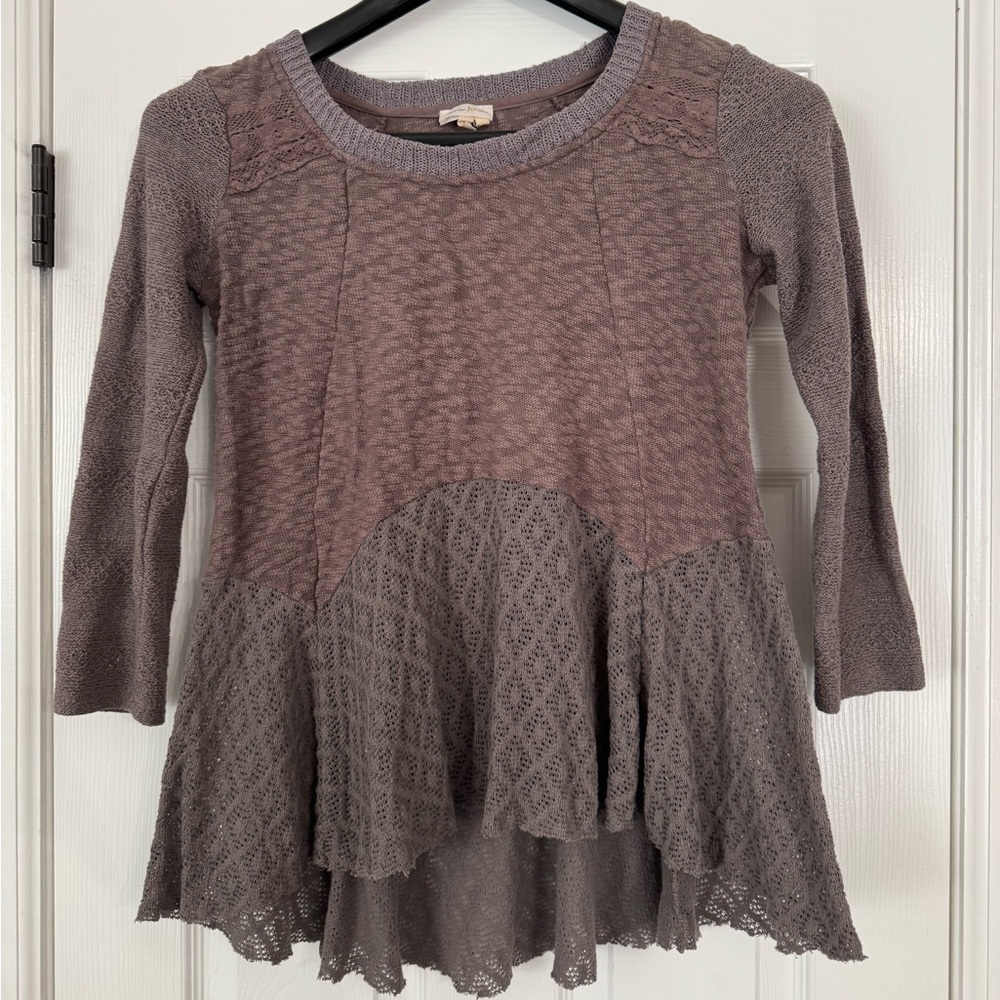 Anthropologie Meadow Rue Sweater Size Medium Gray Neutral
